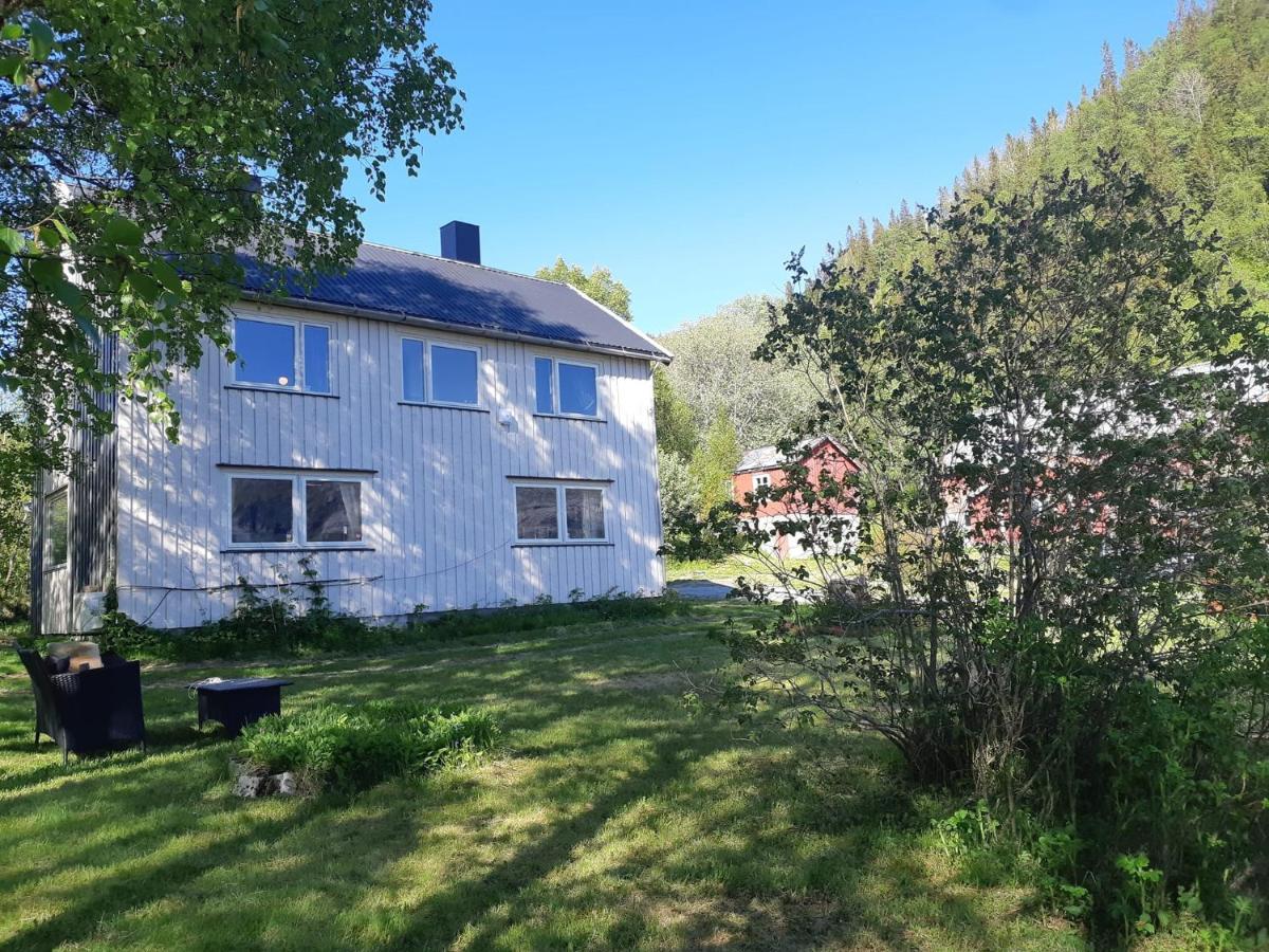 Graceland Norway Foldereid Exterior photo